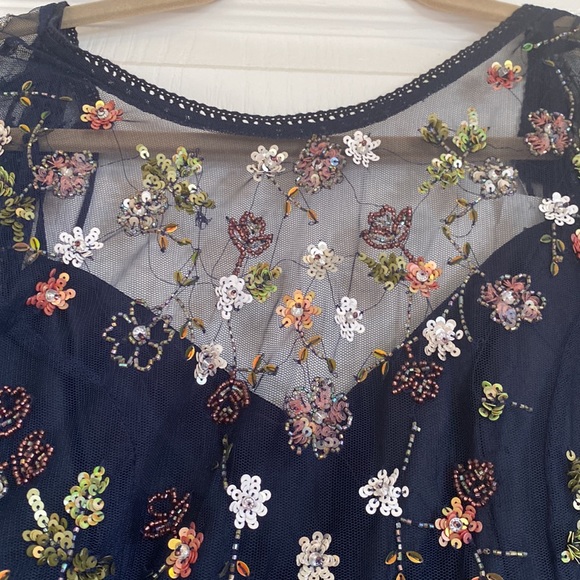 Occasion by Dex embroidered Dress size L(8US) - Picture 4 of 8